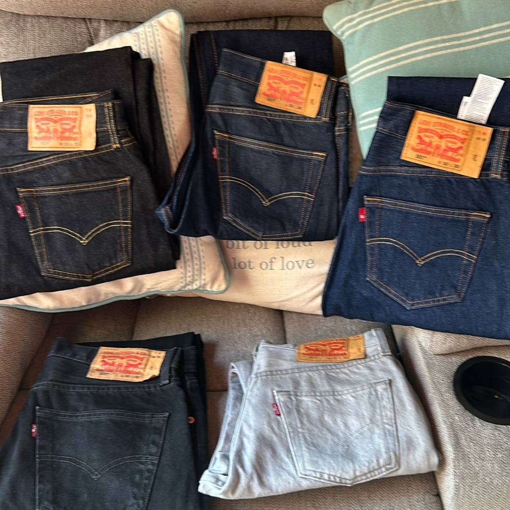 Levi's Men's Jeans - Black, Gray, and Blue